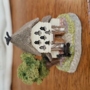 Vintage 1992 David Winter Cottage Series The Shires Derbyshire Dovecote
